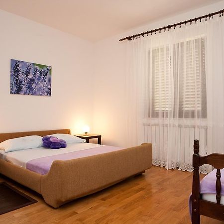 Apartment Milka Đảo Krk Ngoại thất bức ảnh