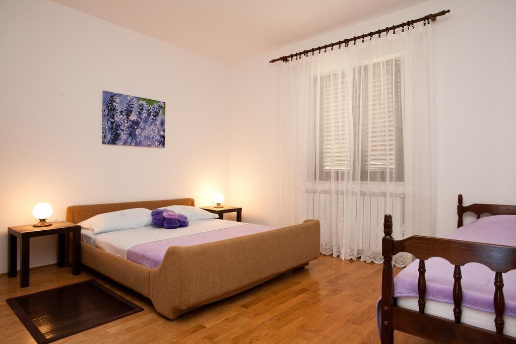 Apartment Milka Đảo Krk Ngoại thất bức ảnh